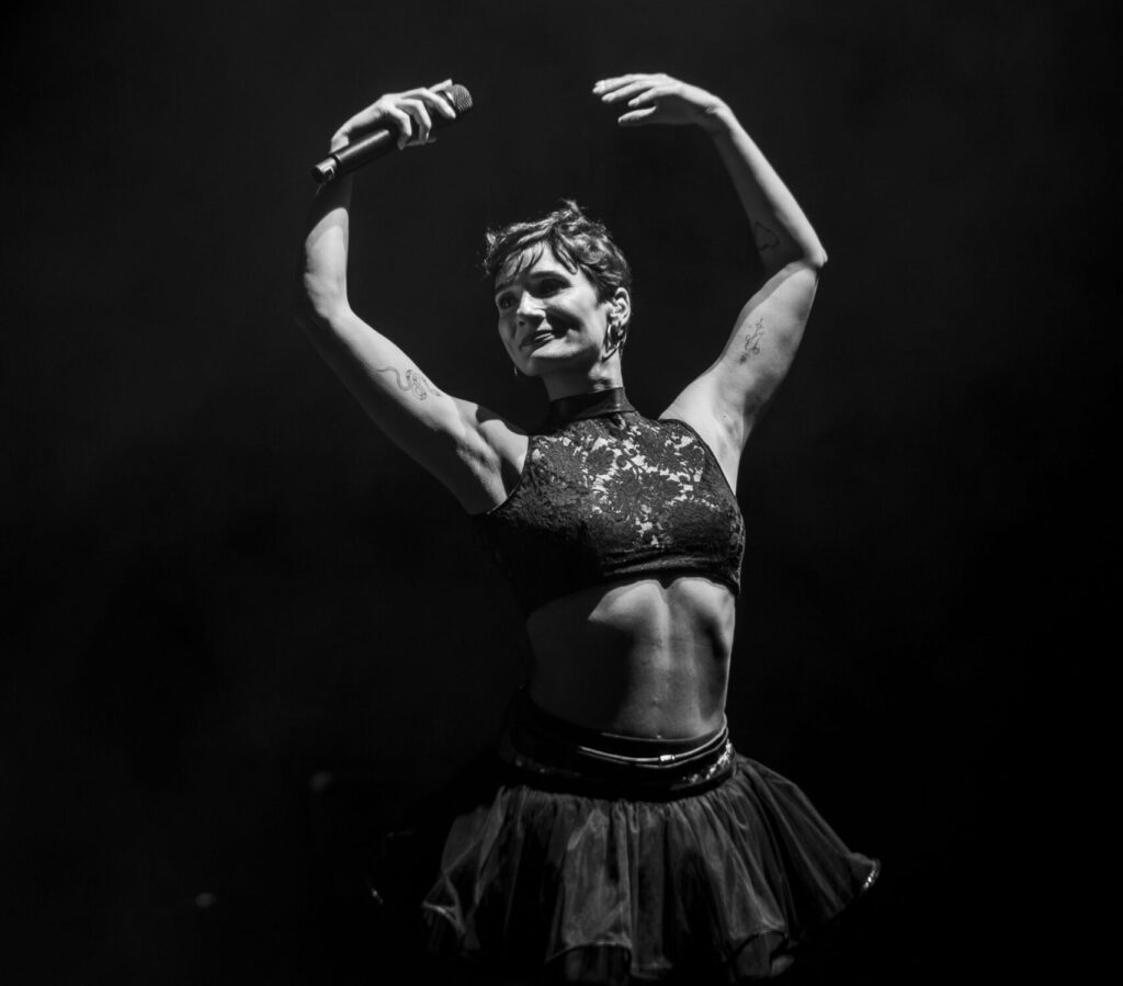 Día Internacional de la Danza: Mecano y el homenaje escénico de Gira Hija de la Luna